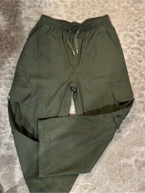 Zaful Olive Green Cargo Jogger Pants with elastic waist men’s size medium